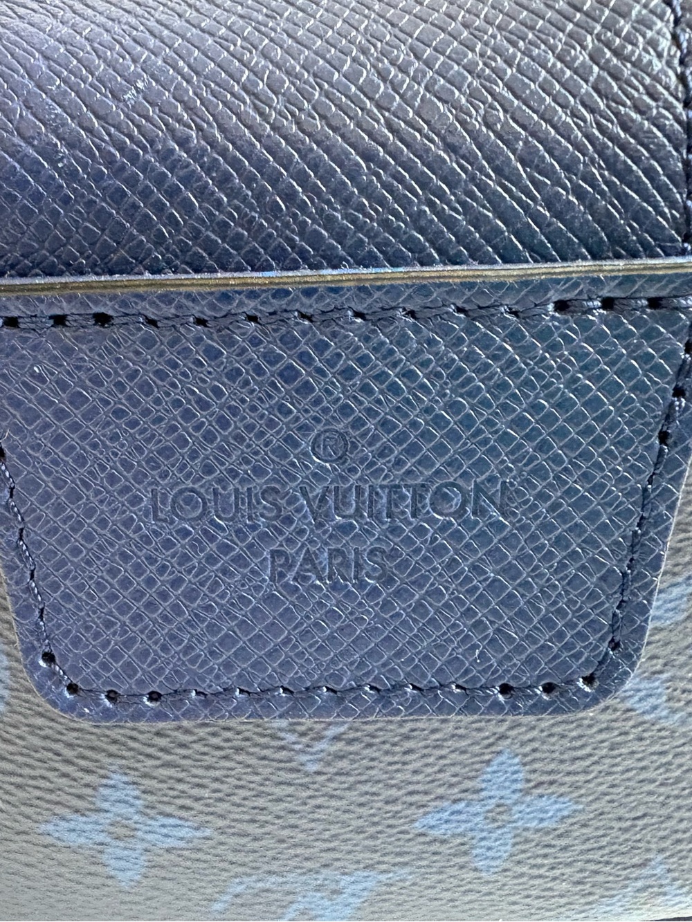 Louis Vuitton - Cobalt Blue Canvas Taigarama Dopp Kit M30849- Pristine Condition - Picture 14 of 15